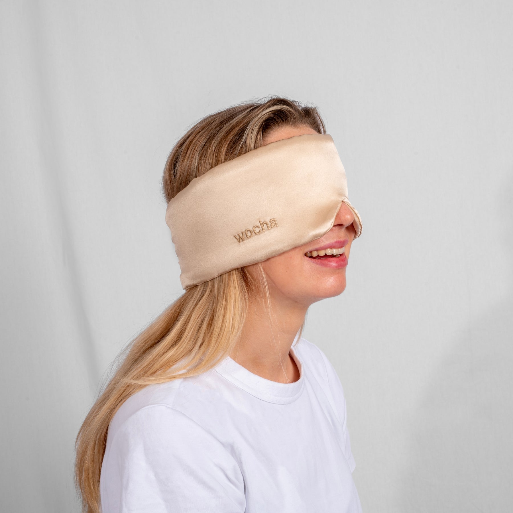 Bundel: Zijden kussensloop champagne & Slaapmasker champagne & Scrunchie Champagne - Zijden slaapmasker met verstelbare band – ultrazacht voor een verstoorde slaap